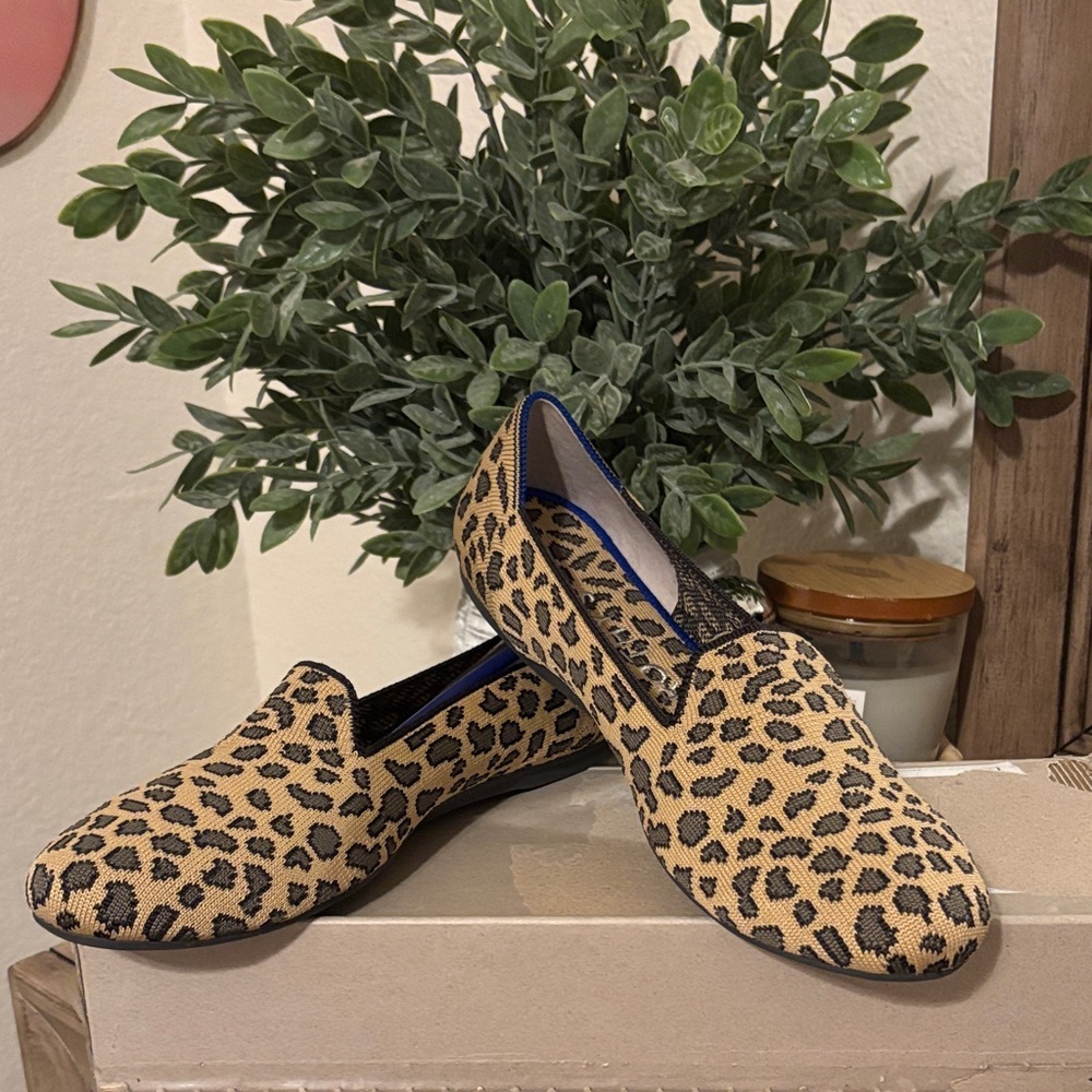 Rothy’s The Lounge Loafer Size 9-Spotted Leopard - Picture 1 of 6